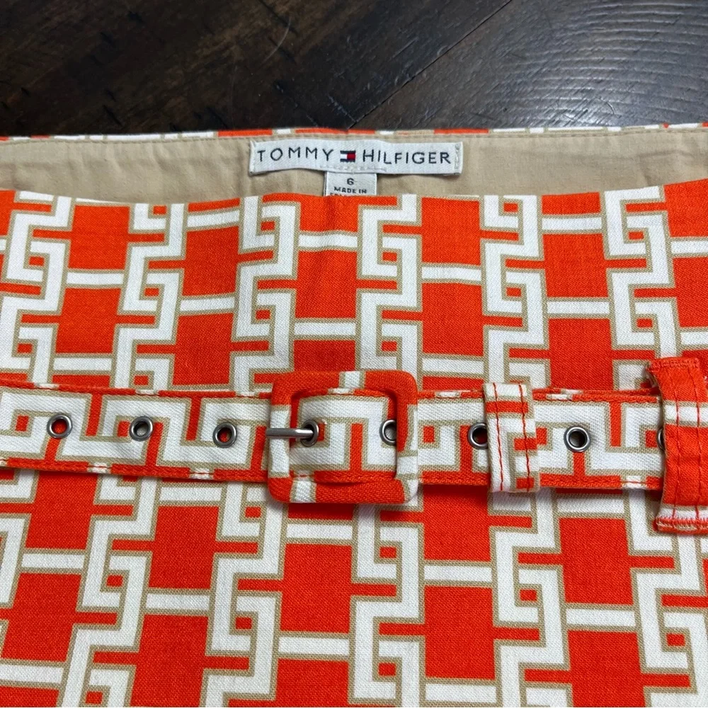 VINTAGE 🔥Tommy Hilfiger🔥 Abstract Belted Skirt Size 6 - Picture 8 of 11